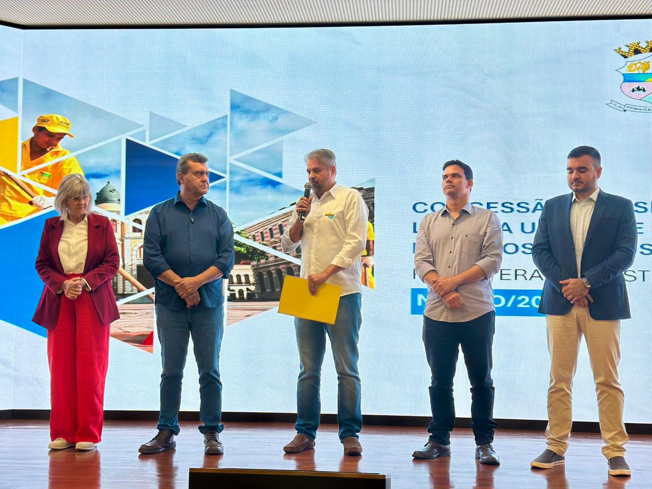 Primavera do Leste debate concessão da limpeza urbana e gestão de resíduos em audiência pública
