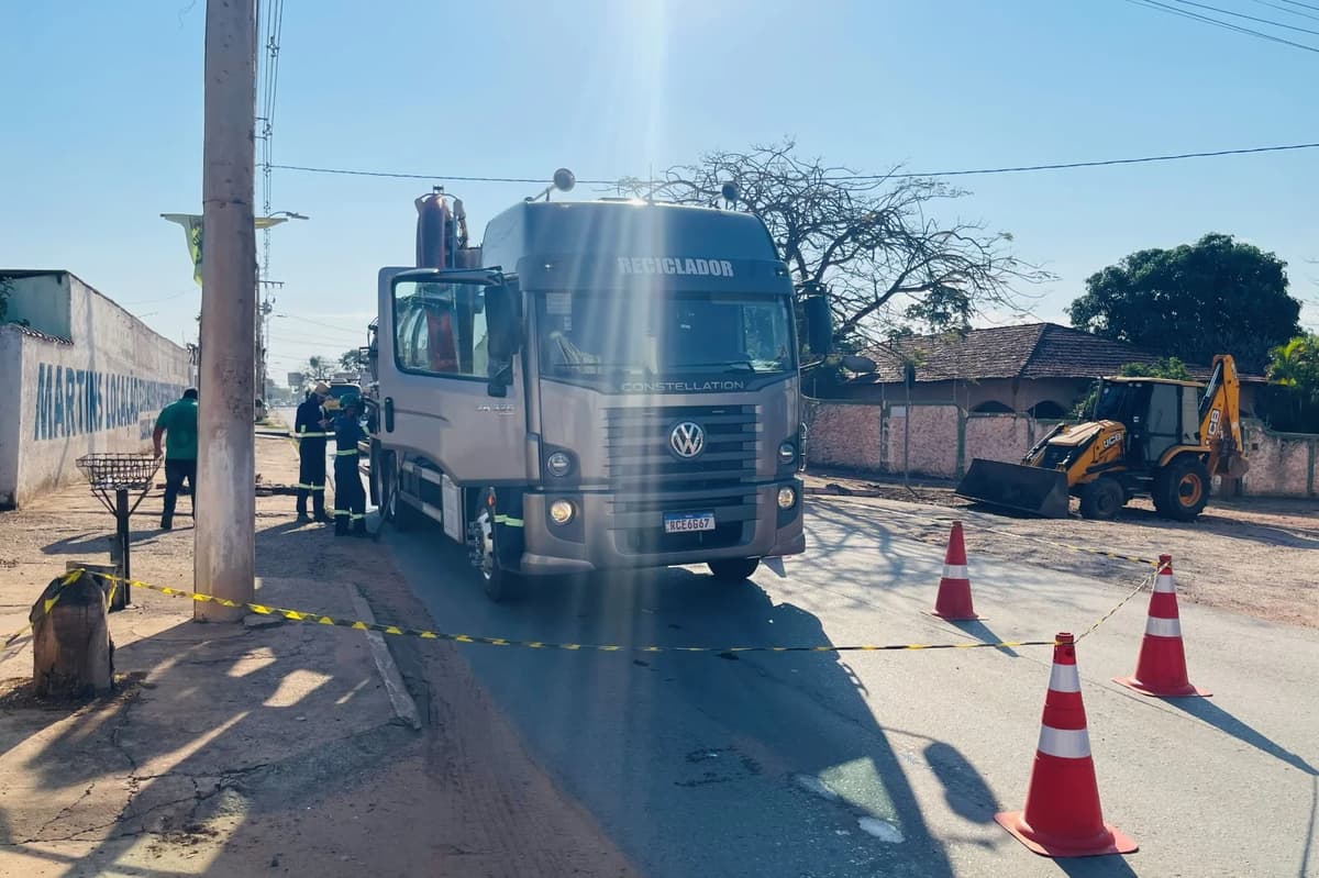 Ações de limpeza na rede de drenagem avançam em Cuiabá