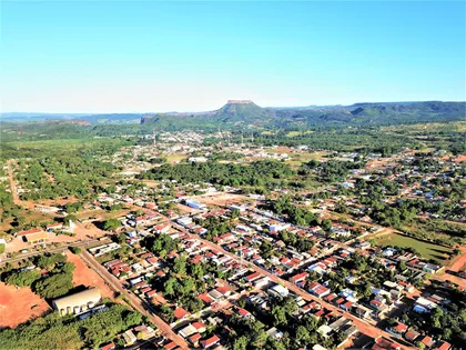 Adesivaço marca início da campanha por anexação em Primavera do Leste