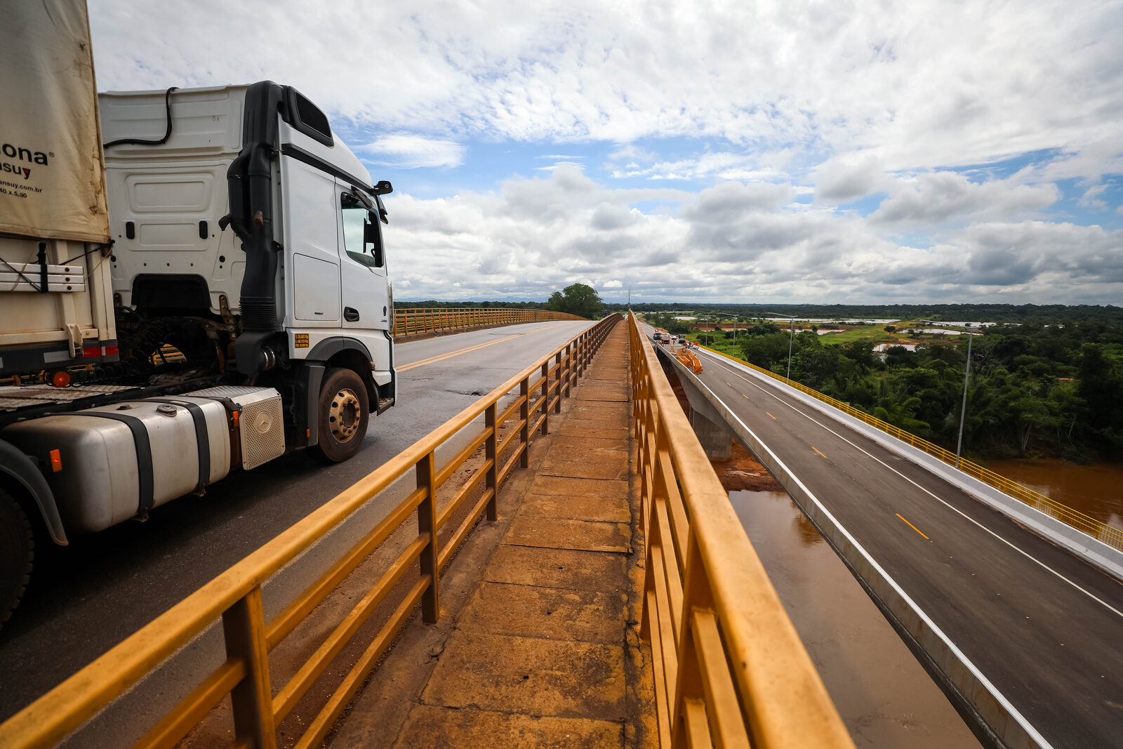 Agropecuária de Mato Grosso dispara e projeta safra recorde