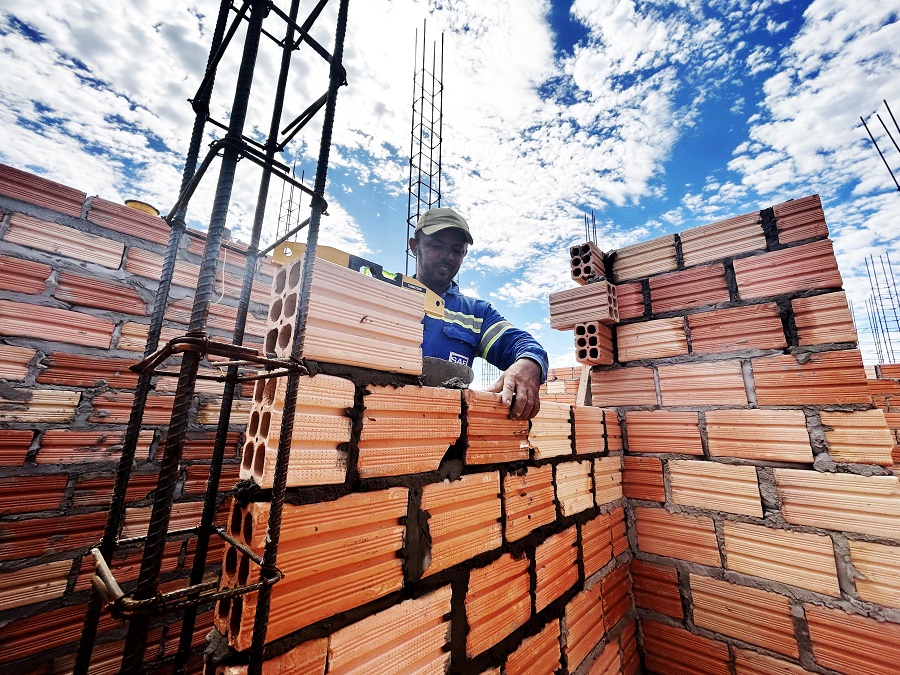 Alta Floresta registra 400 obras ativas na construção civil