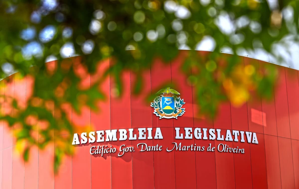 Assembleia Legislativa libera férias a 1.268 servidores em MT