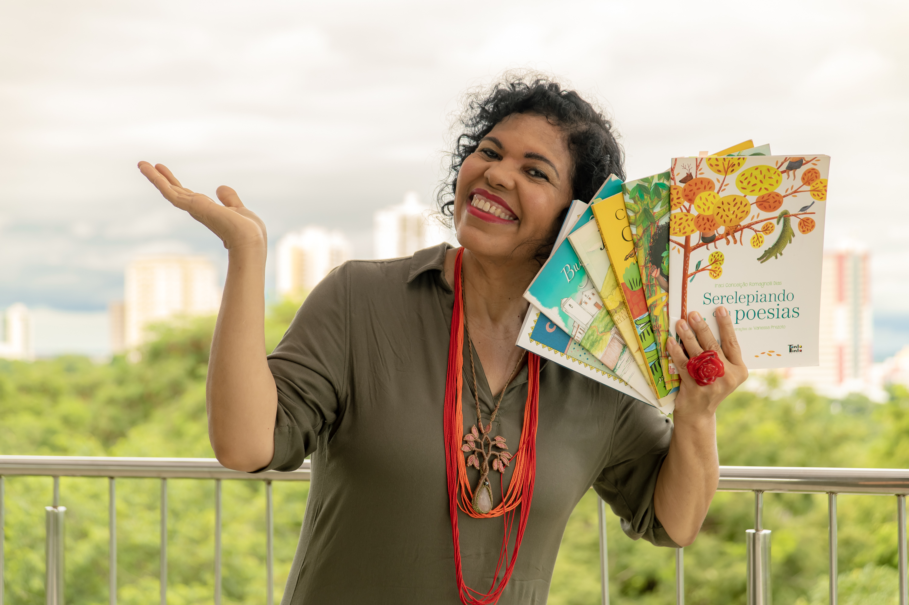 Biblioteca Estadual leva literatura a acolhidos da Casa Lar 3 em MT