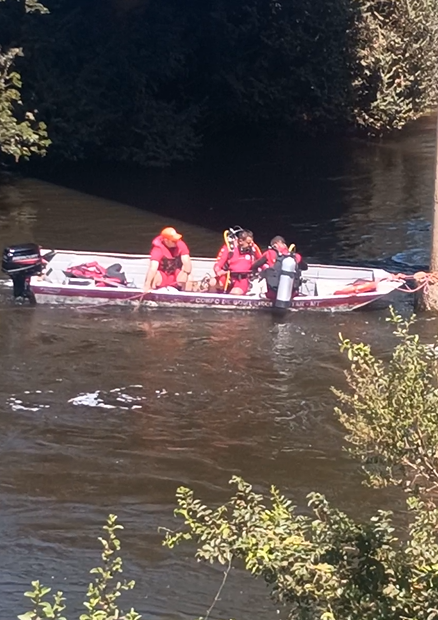 Buscas por veículo no Rio das Mortes seguem em Primavera