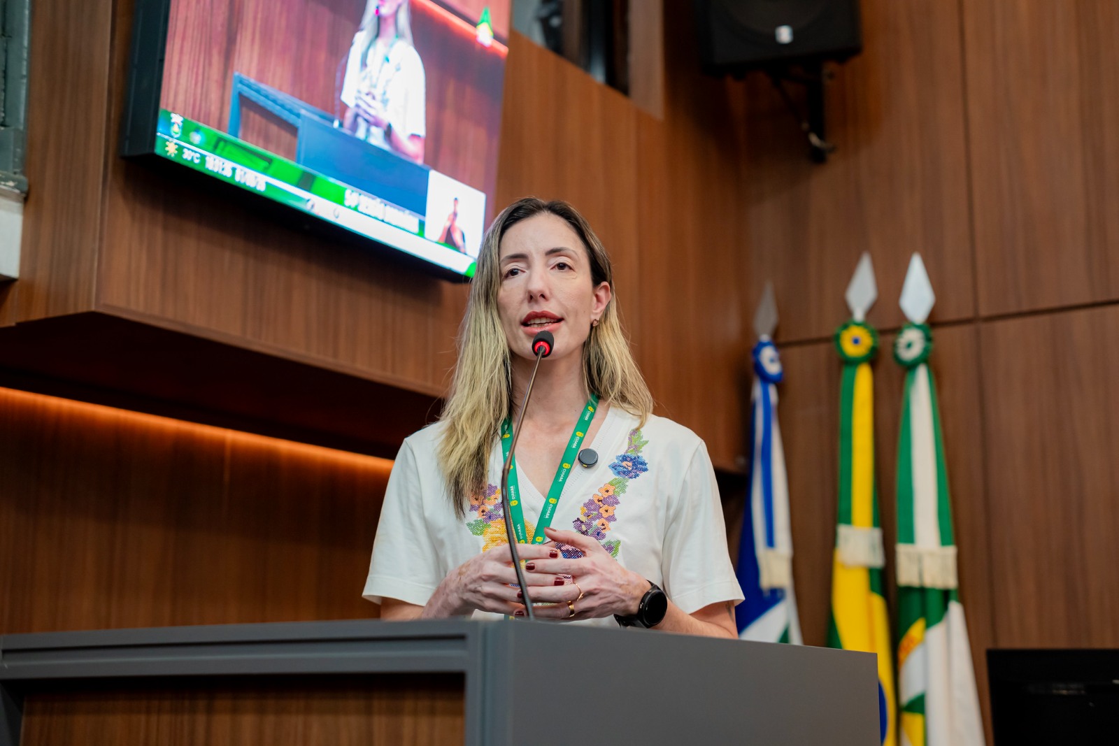 Câmara de Cuiabá recebe secretária para debater ação em MT
