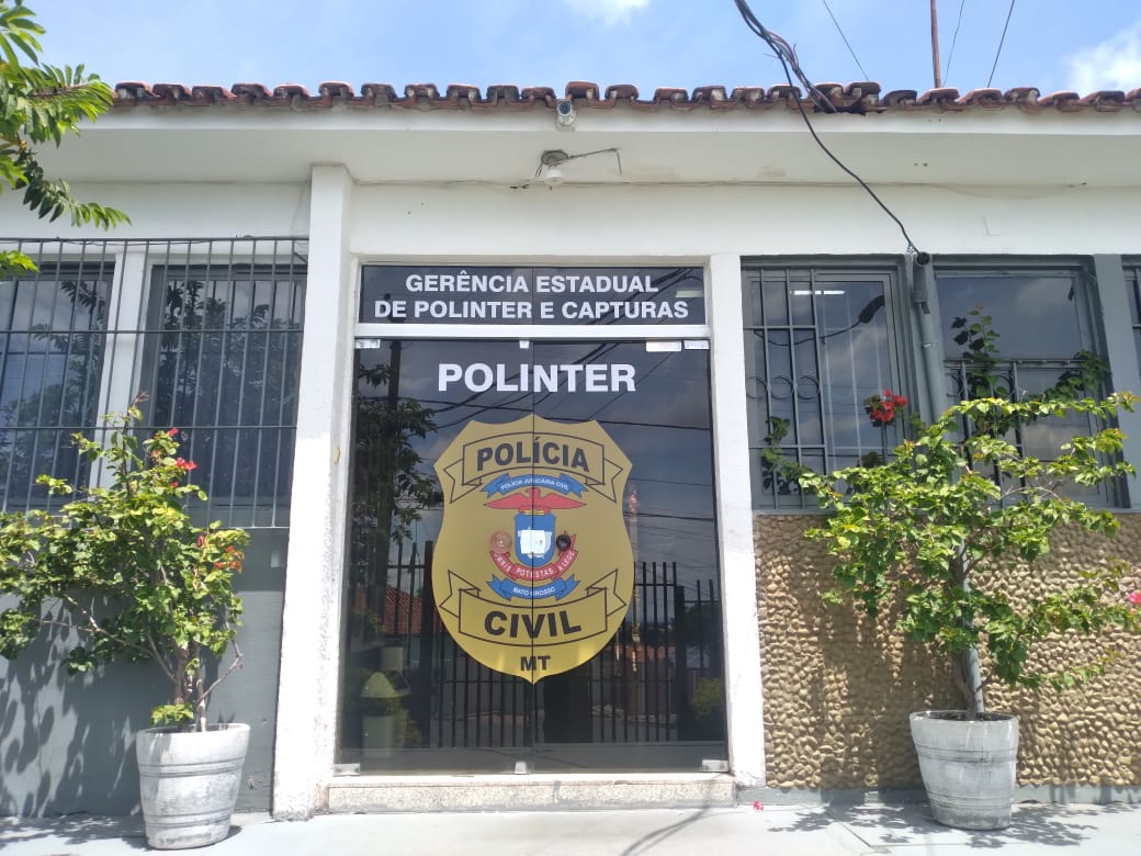 Casal foragido de Rondônia é preso em terreno baldio em Cuiabá MT