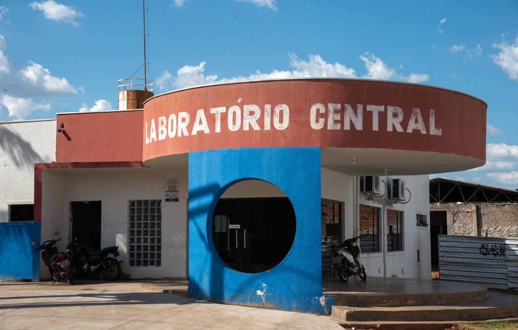 Coletas do Laboratório Central continuam no endereço atual em Rondonópolis