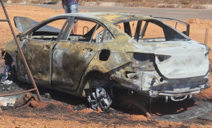 Colisão na BR-163 termina com carro incendiado em Mato Grosso