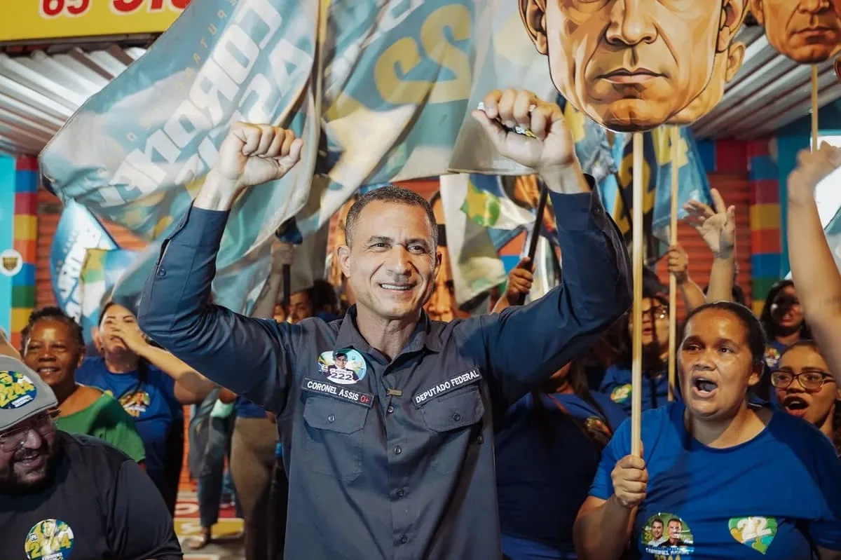 Coronel Assis lidera carreata da direita em Cuiabá no 7 de Setembro