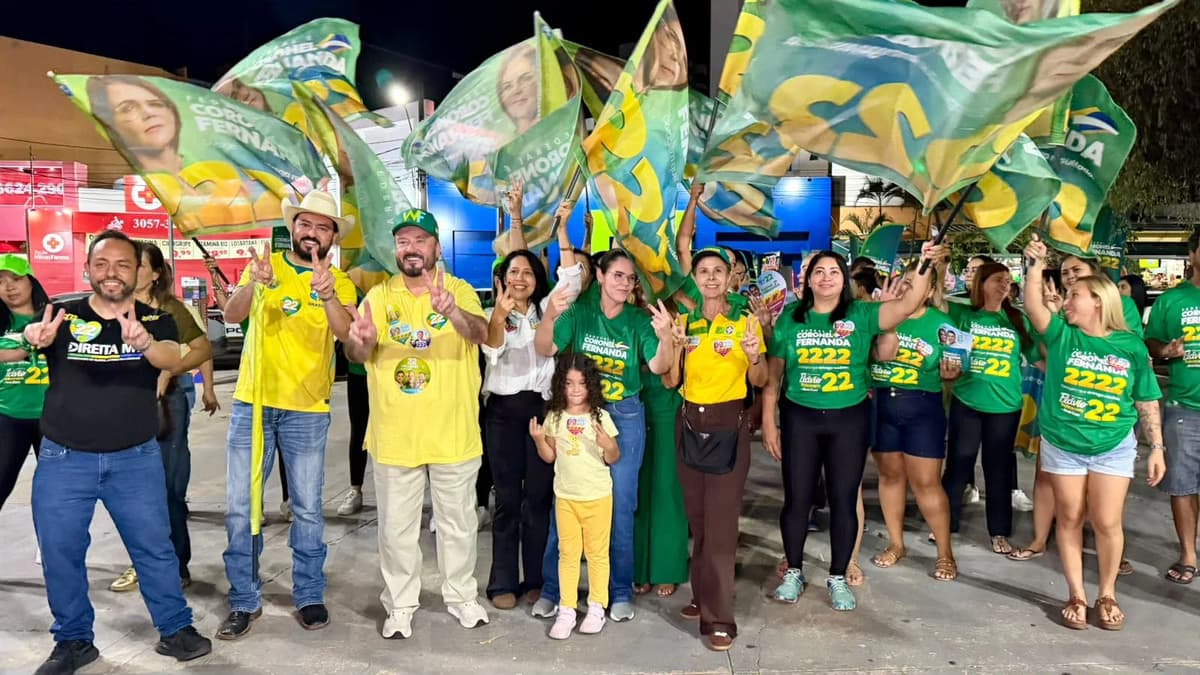 Coronel Fernanda mobiliza apoiadores em adesivaço em Cuiabá
