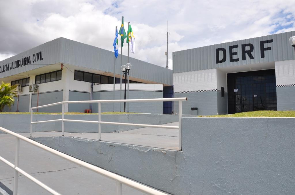 Cubana é presa em Cuiabá por ceder contas para golpes em MT