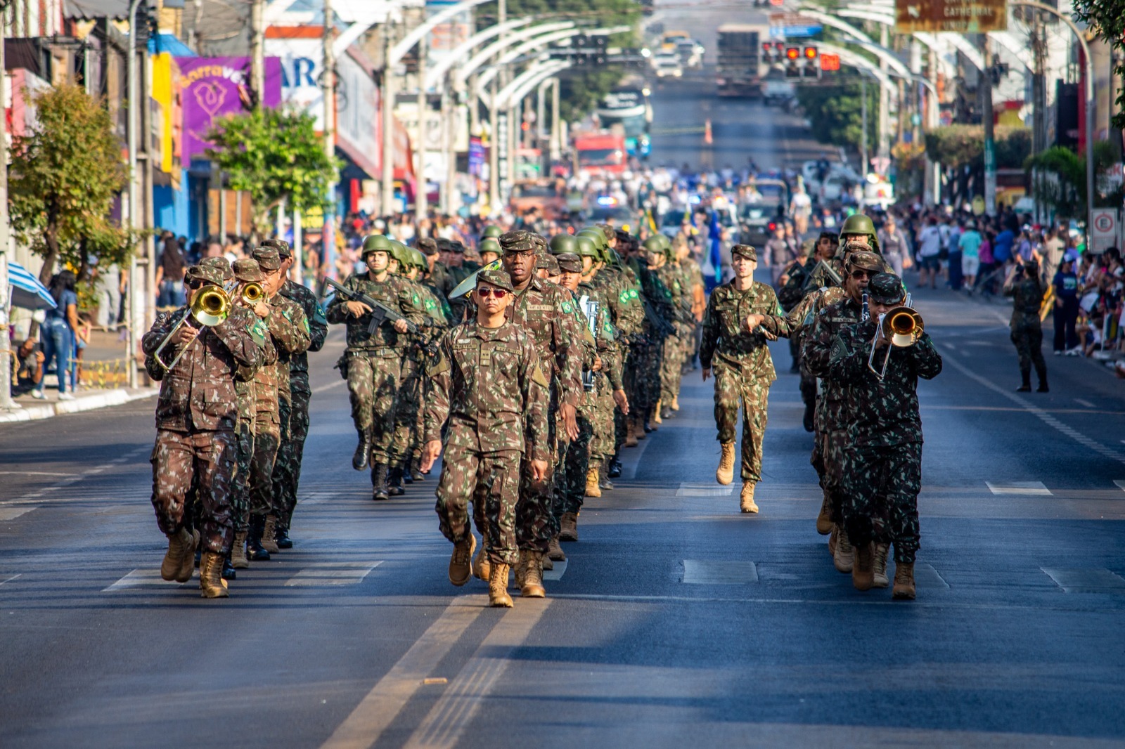 Desfile da Independência mobiliza Barra do Garças nesta segunda