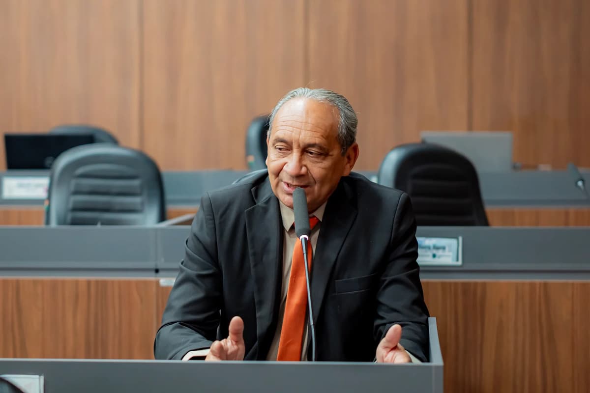Disputa por vaga esquenta clima na Câmara de Cuiabá em MT