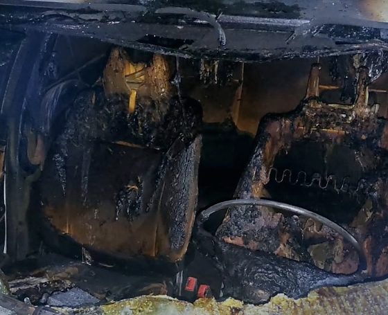 Dupla é presa após carro ser incendiado e depredado em Torixoréu MT