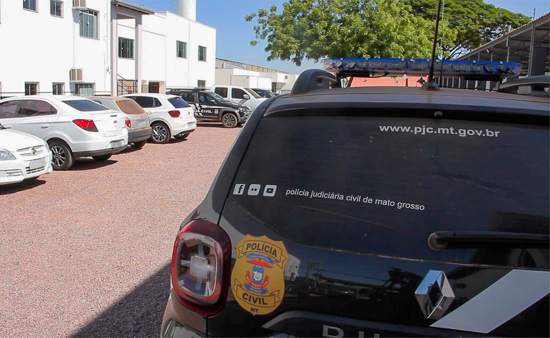 Dupla é presa em flagrante por extorsão e ameaça a empresário em Sinop
