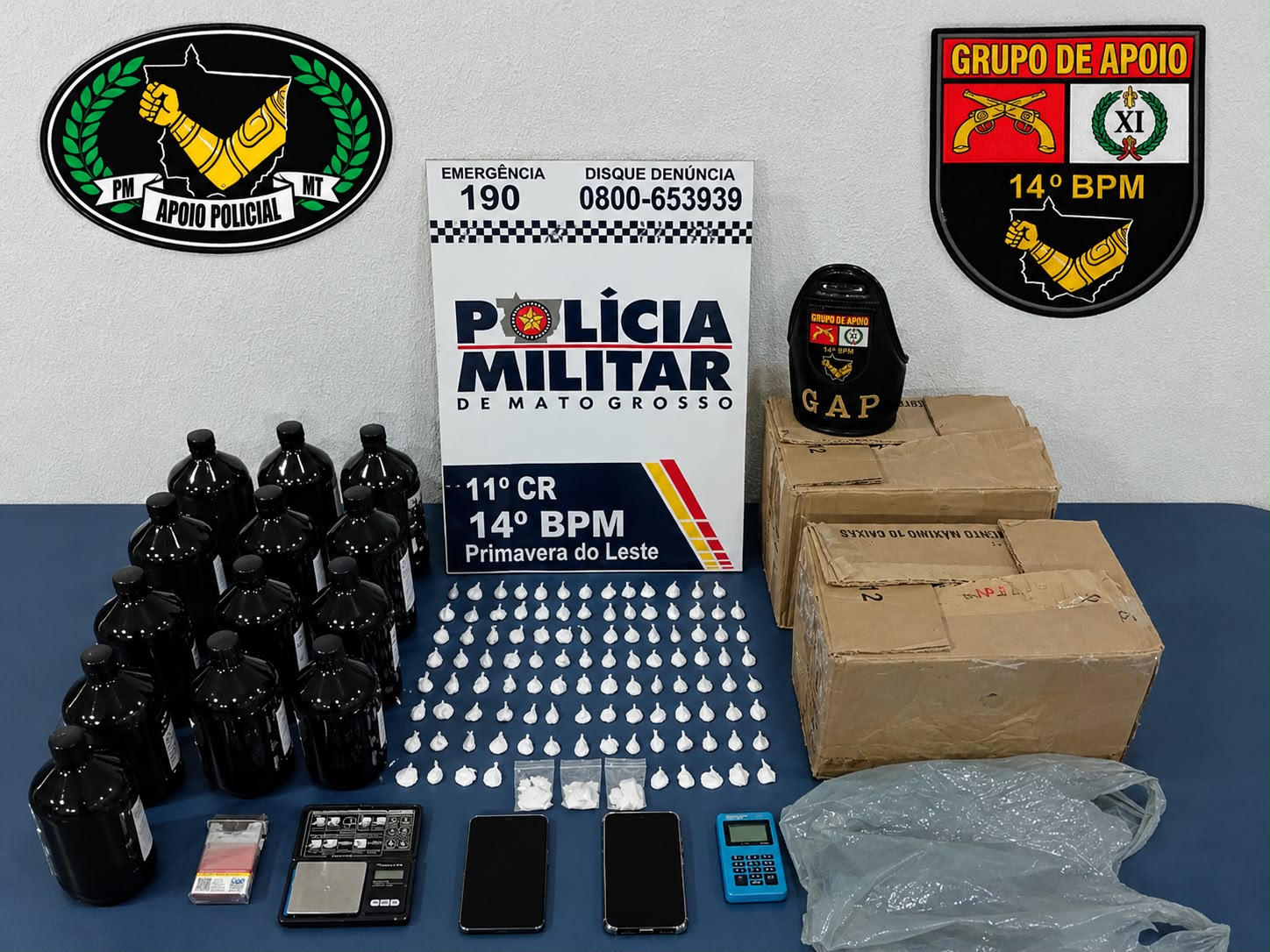 Dupla presa com cocaína e loló em Primavera do Leste