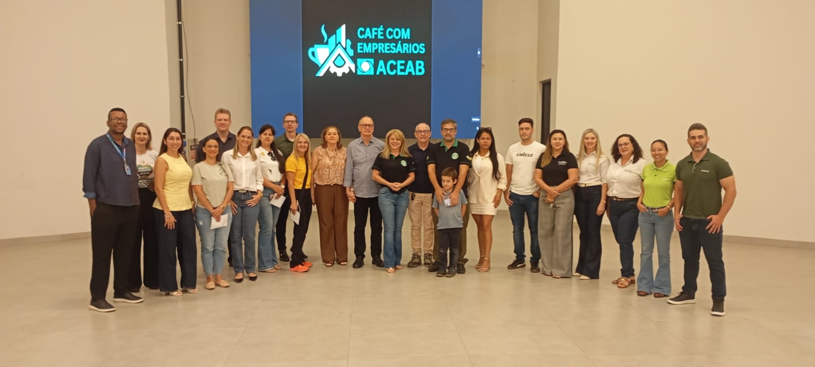 Encontro empresarial impulsiona o setor de moda em Água Boa