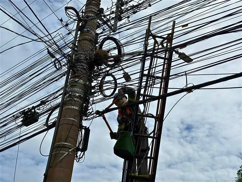 Energisa retira 26 toneladas de cabos irregulares em Chapada e região