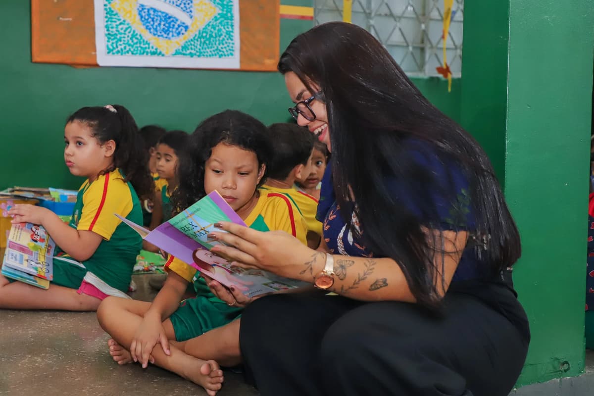 Escolas de Várzea Grande terão folga dividida pelo Dia do Professor