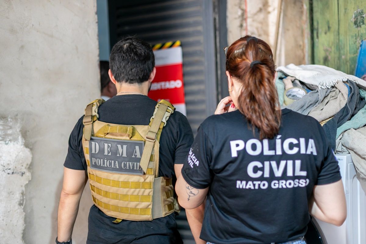 Extração ilegal de cascalho resulta em prisões em MT