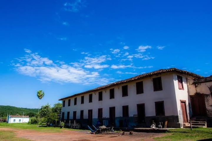 Fazenda histórica em Cáceres guarda relíquias e passado imperial