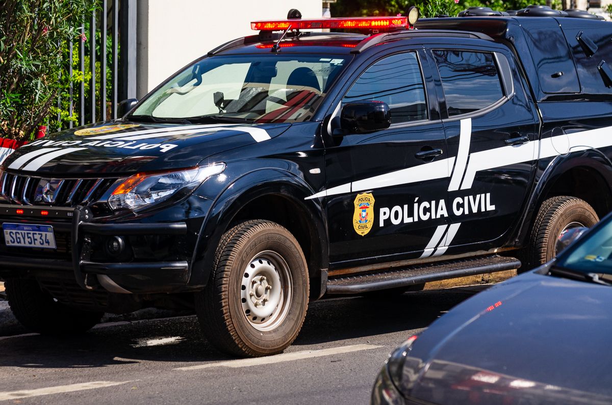 Foragida por homicídio é presa ao buscar medida protetiva em MT