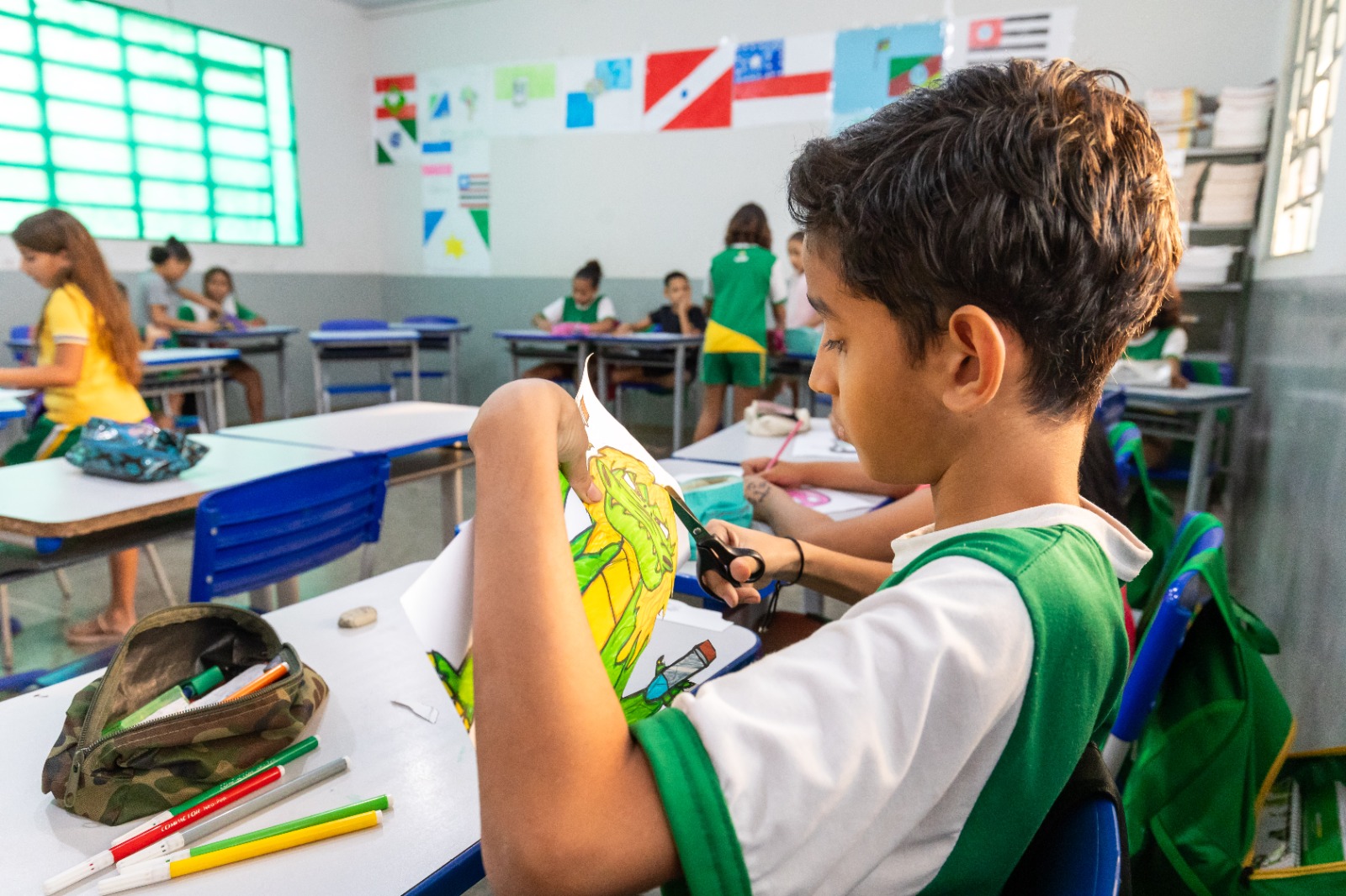 Furtos de fiação em Cuiabá prejudicam escola e geram alerta
