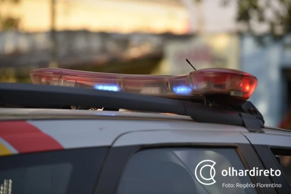 Homem agride companheira e rouba celular por drogas em Cuiabá