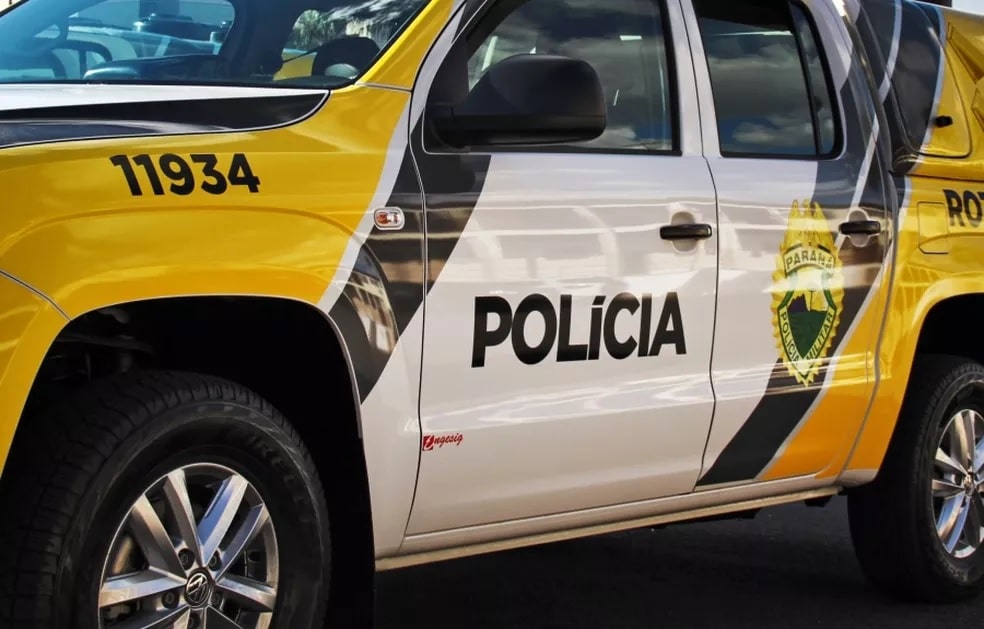 Homem armado mantém reféns em CMEI em Curitiba