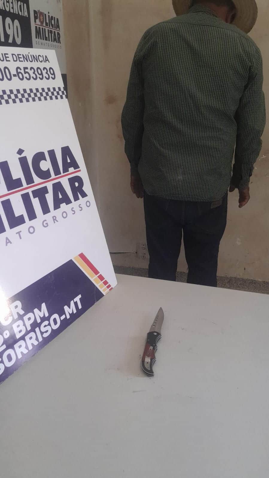 Homem é preso após perseguir mulher com canivete em Sorriso