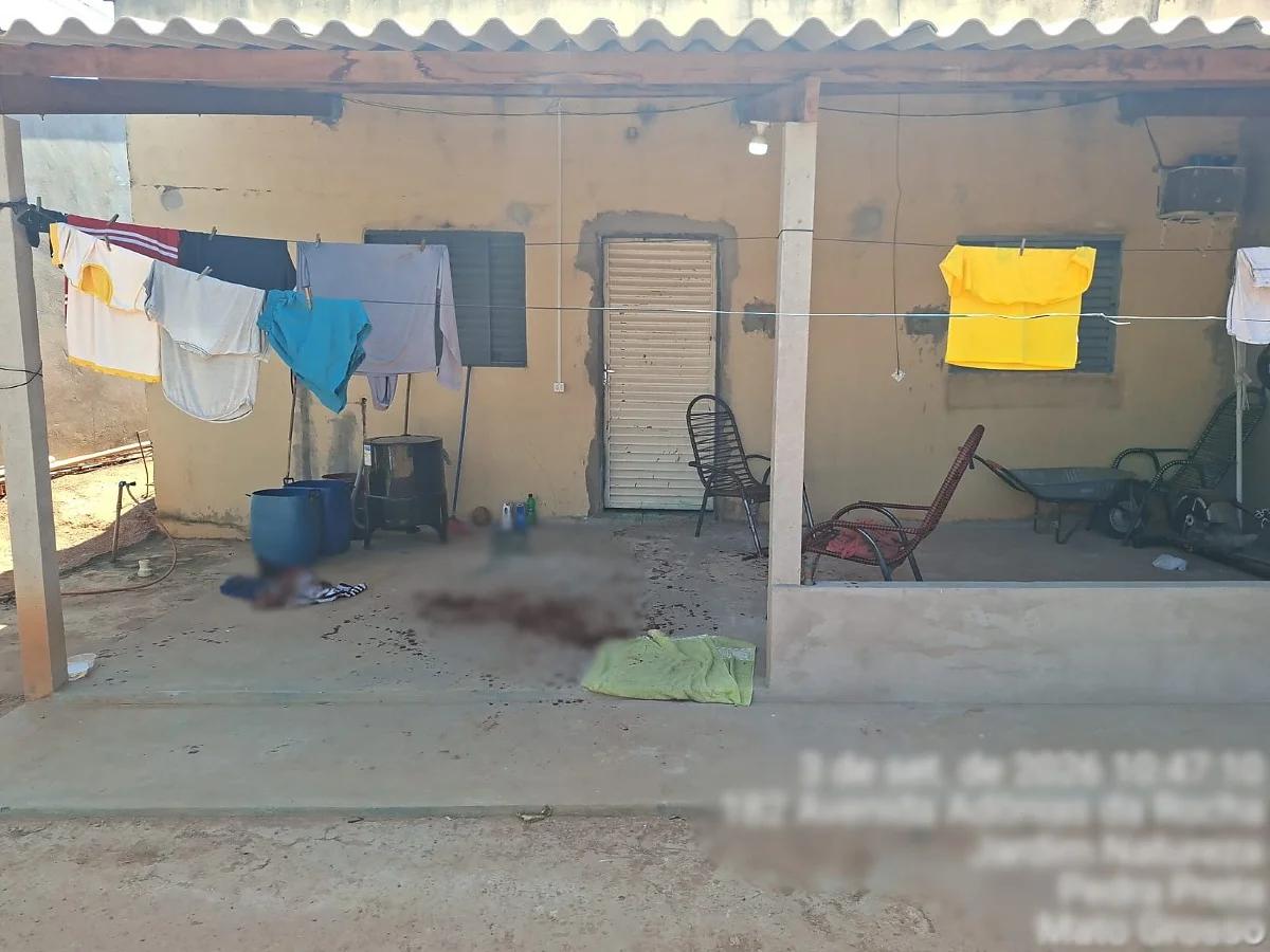 Homem tem rosto dilacerado por facão após cobrança em MT