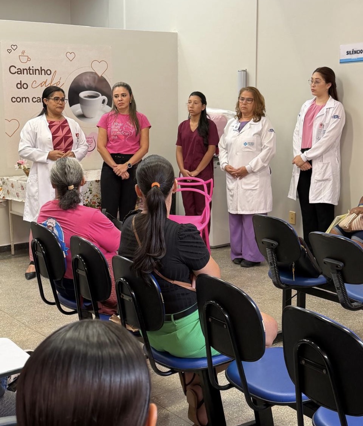 Hospital Regional de Cáceres promove ações do Outubro Rosa