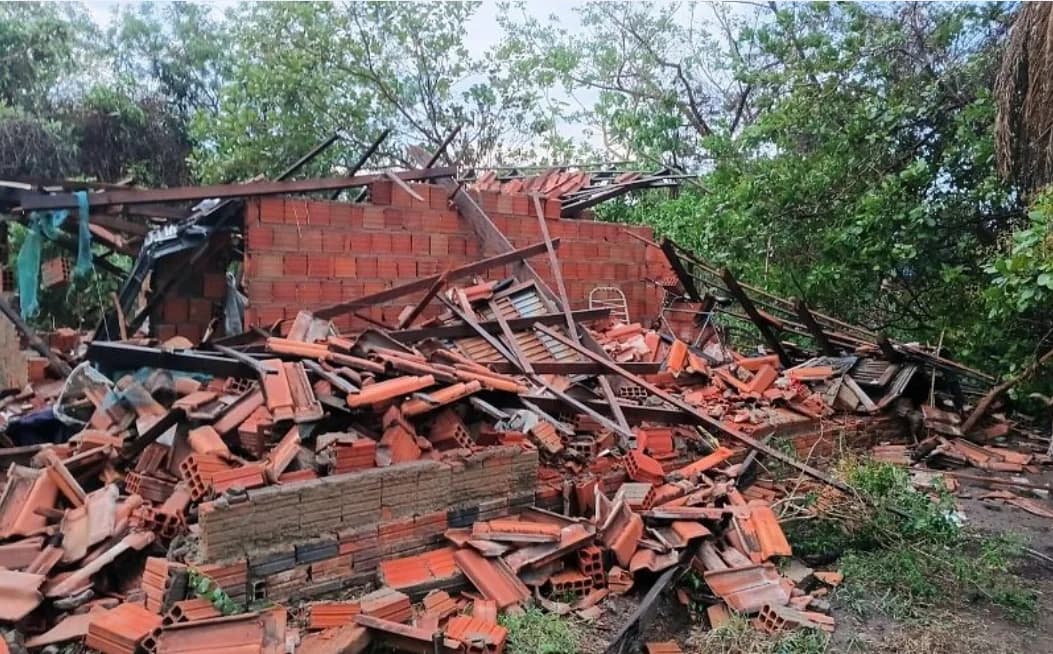 Idoso morre soterrado após desabamento de casa em Poconé
