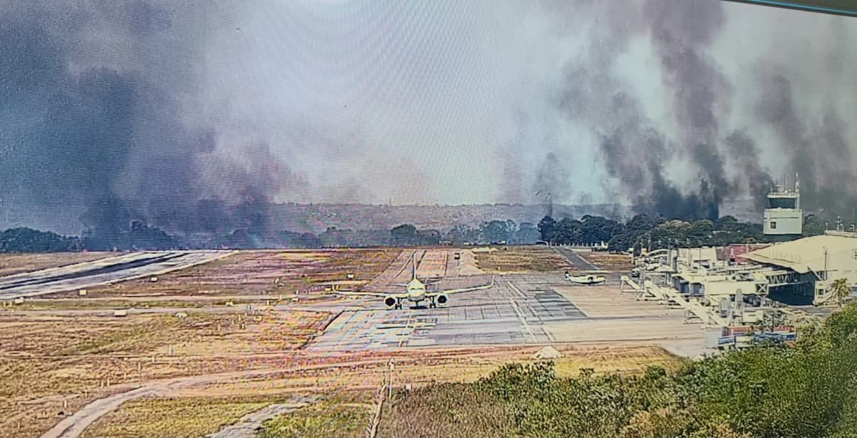 Incêndio atinge área de preservação perto de aeroporto em MT
