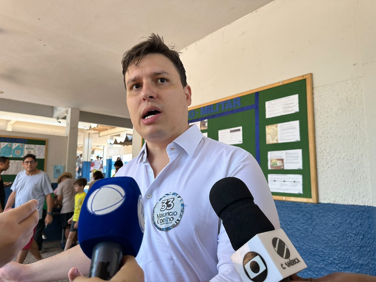 Maurício Coelho vota em MT e fala em dever cumprido