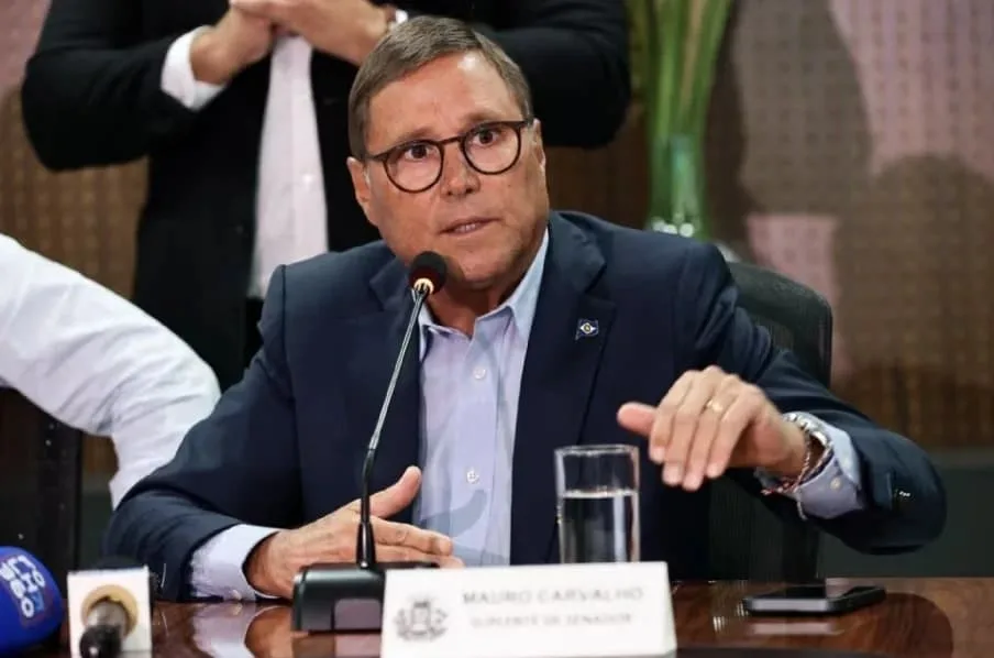 Mauro Carvalho deixa Casa Civil após operação da PF em MT