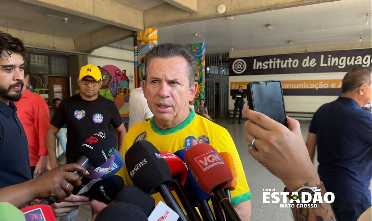 Mauro vota em Cuiabá, pede cautela com pesquisas e cita fé em MT
