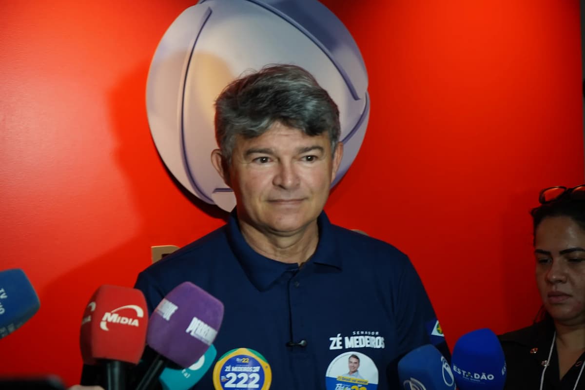 Medeiros aponta jogo sujo e falhas em rádio de Flávio Bolsonaro em MT