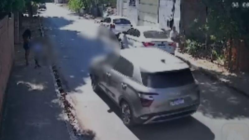 Menino morre atropelado após descer de carro de aplicativo em Várzea Grande
