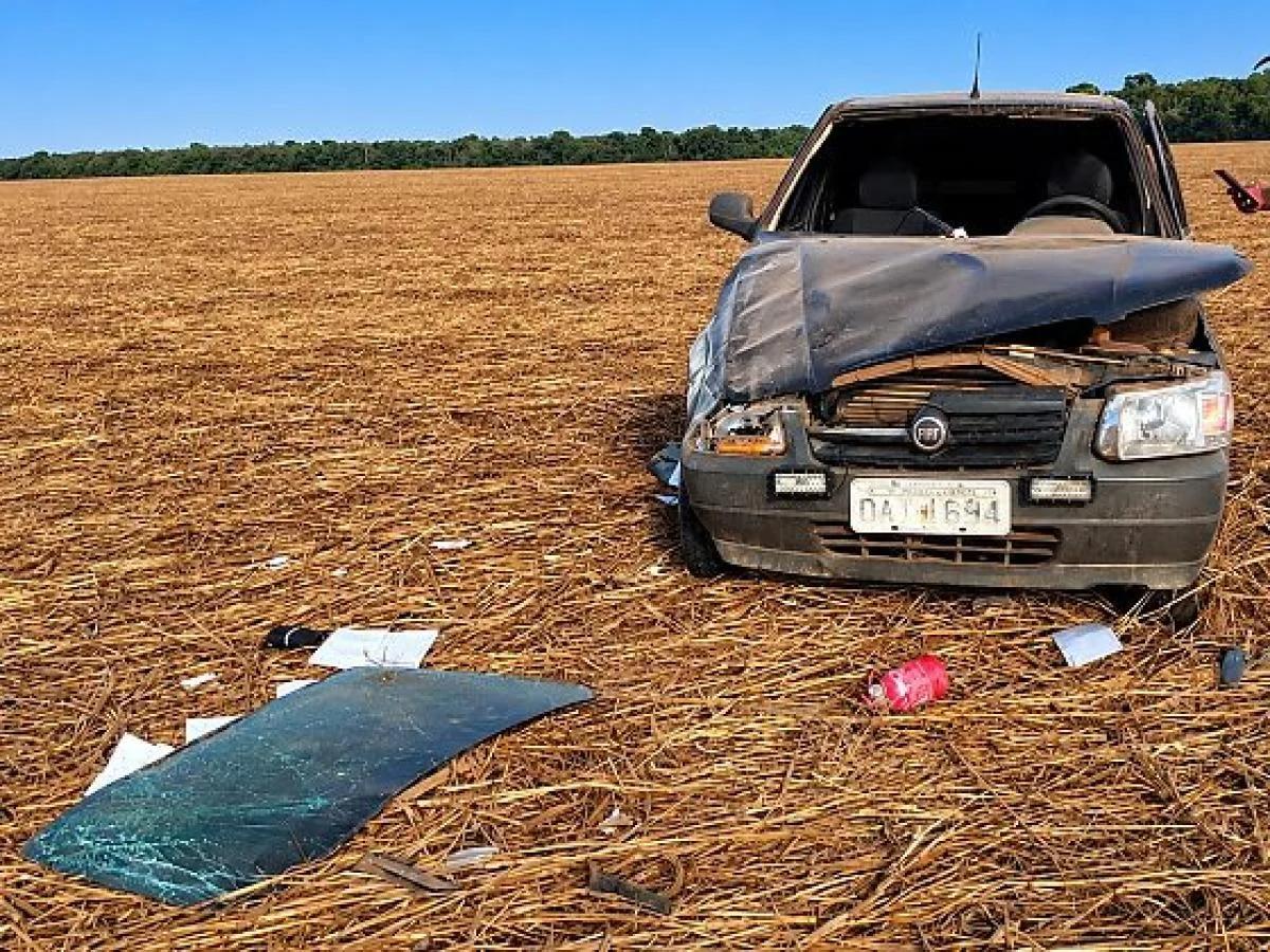 Mulher morre após capotar carro em rodovia de Mato Grosso
