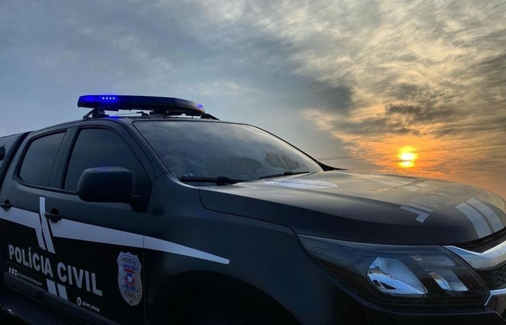 Operação policial mira rede de tráfico e cumpre ordens em Barra do Garças