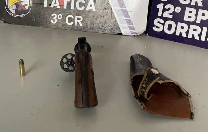 Pai e filha são levados à delegacia com arma em Sorriso