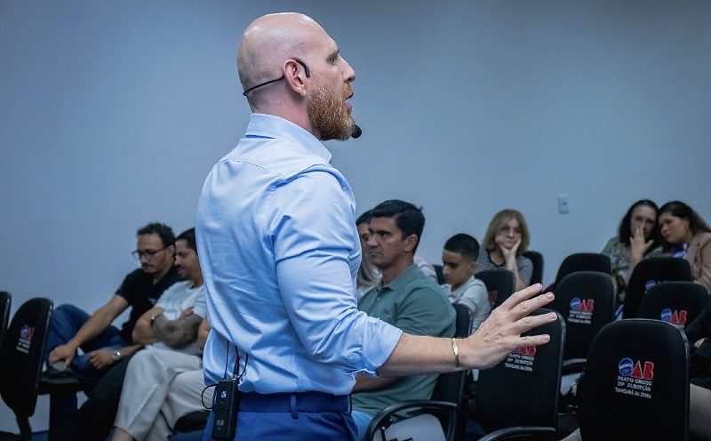 Palestra de vendas em Primavera do Leste prepara lojistas para datas festivas