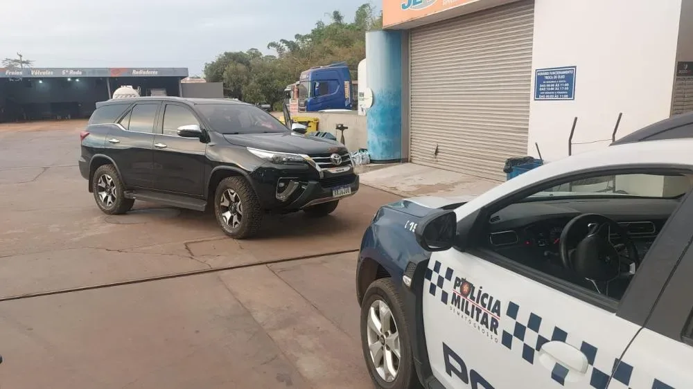 PM recupera Hilux roubada em Nobres
