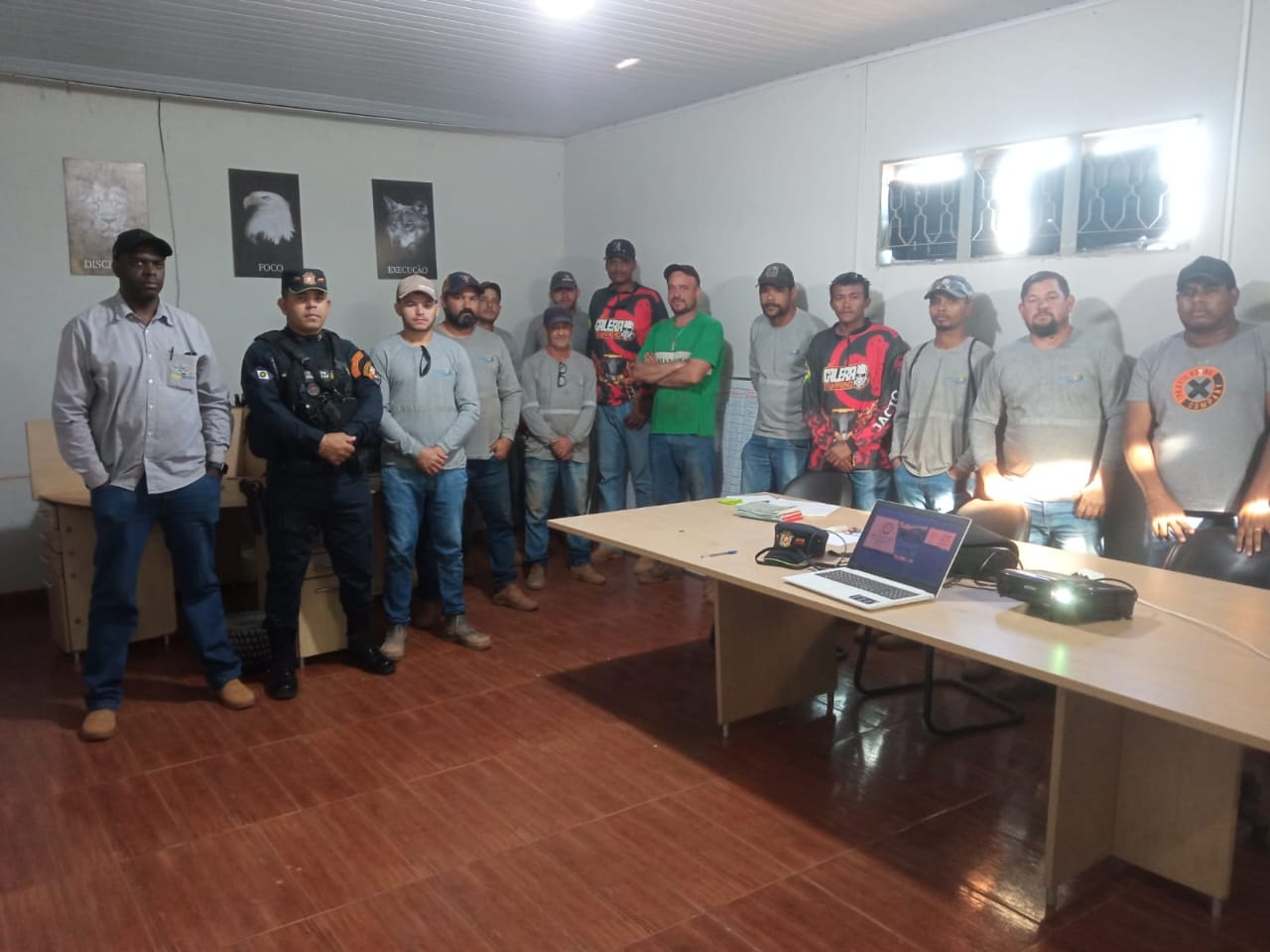 Polícia Militar orienta trabalhadores rurais sobre violência doméstica