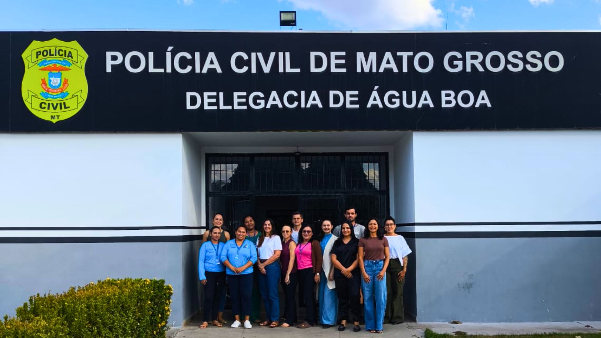 Policiais civis recebem atendimento de saúde em Água Boa