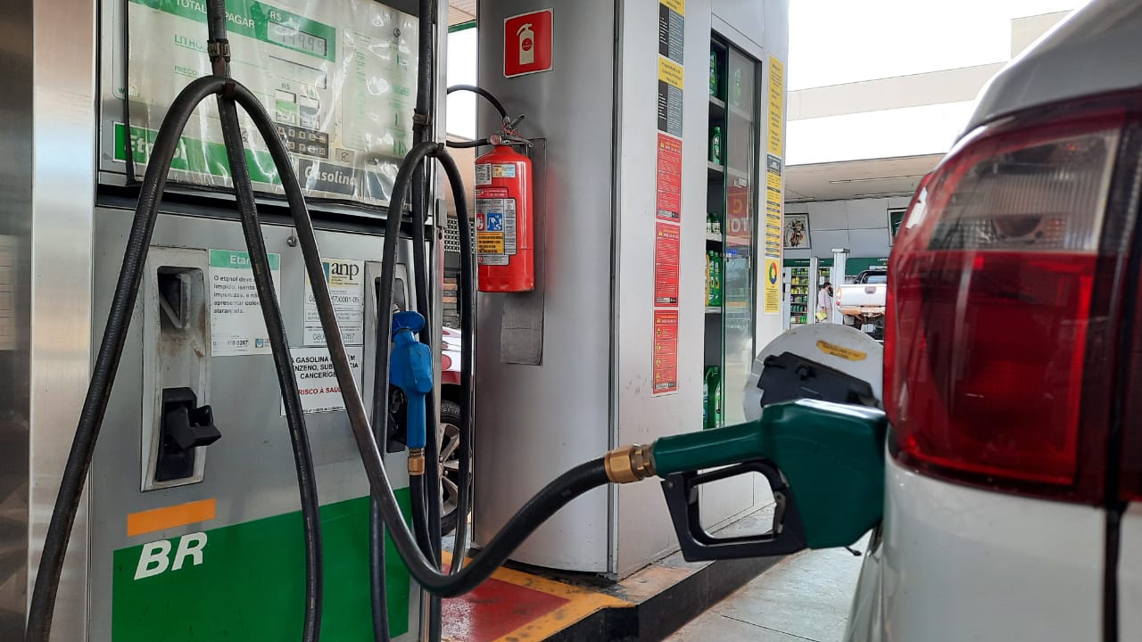 Preços de combustíveis variam em Alta Floresta segundo a ANP