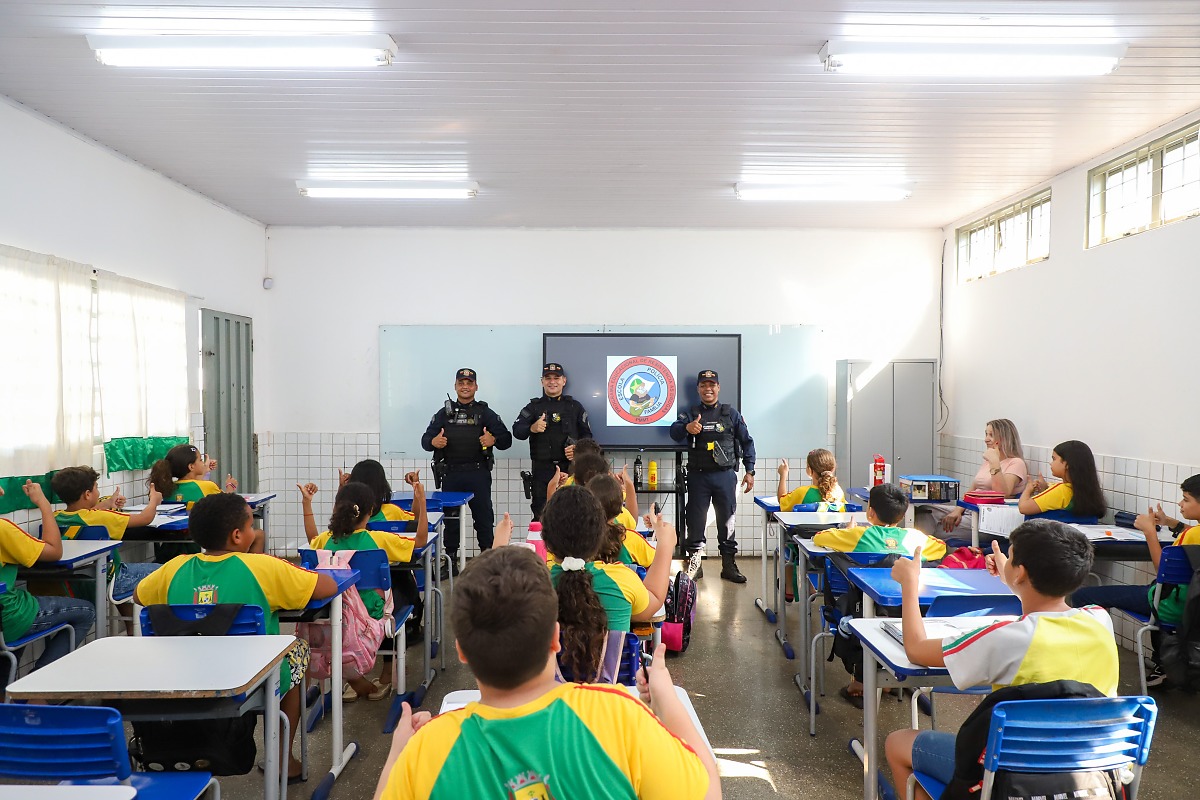 Proerd leva prevenção às drogas a escolas de Várzea Grande, MT