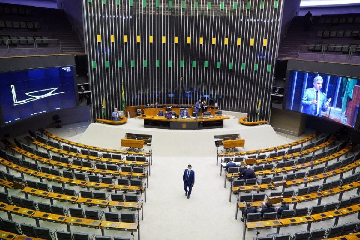 Renovação na bancada federal pode atingir 50% em MT