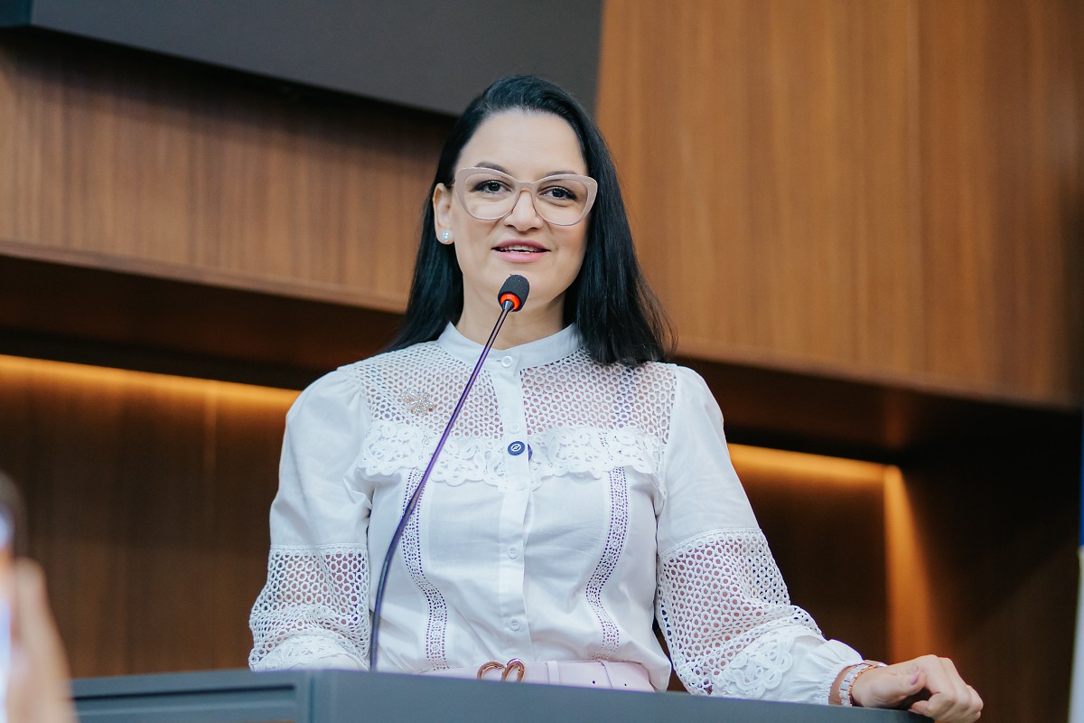 Samantha do Abilio diz que feminismo não ajuda em MT e aponta direita